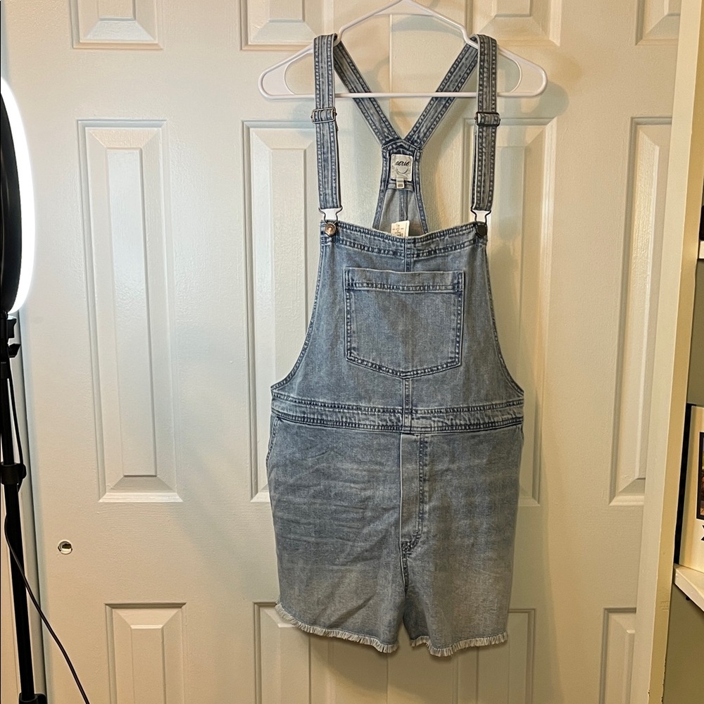 NWT Aerie Denim Overalls Short Freyed Hem‎ Pockets Adjustable Size XL